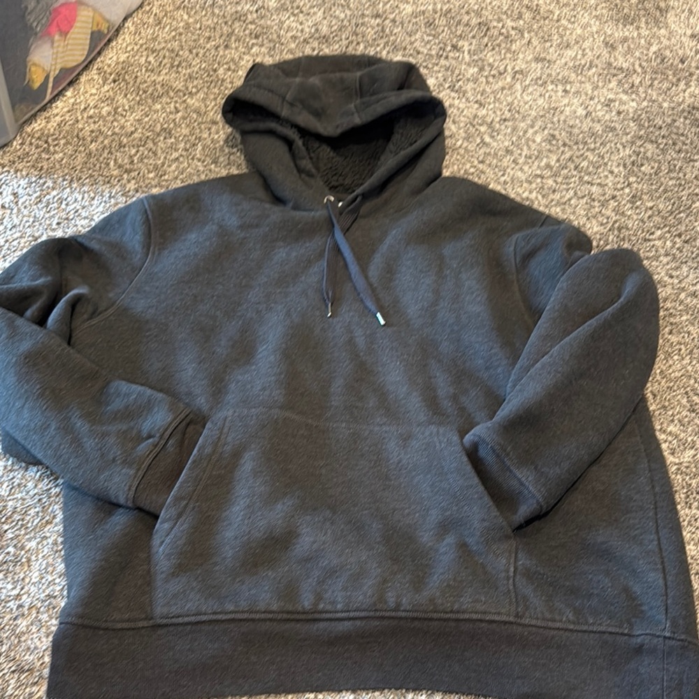 Amazon Essentials Black Hoodie Sweatshirt Pullover